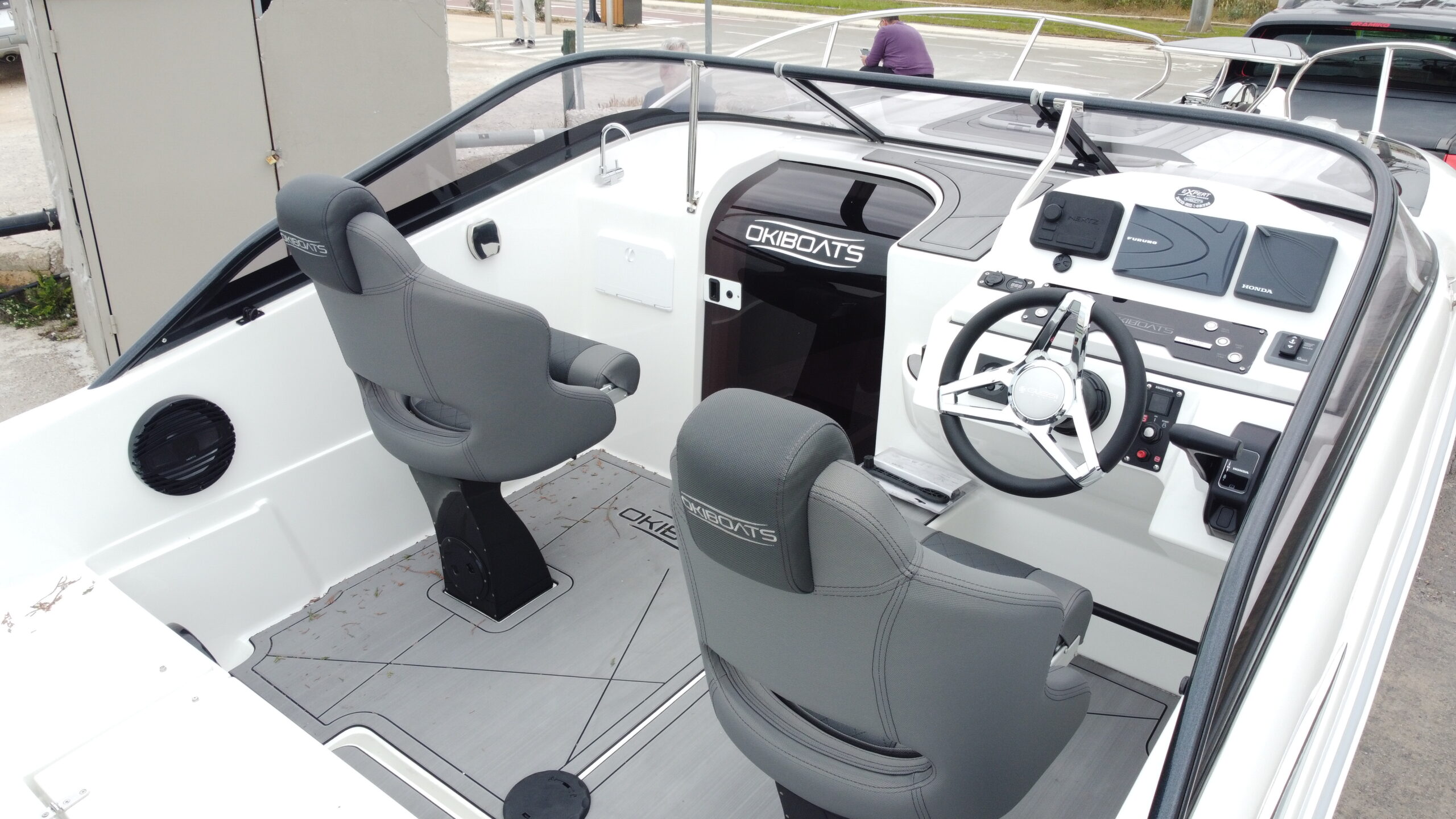 
								Oki day cruiser 585 full									