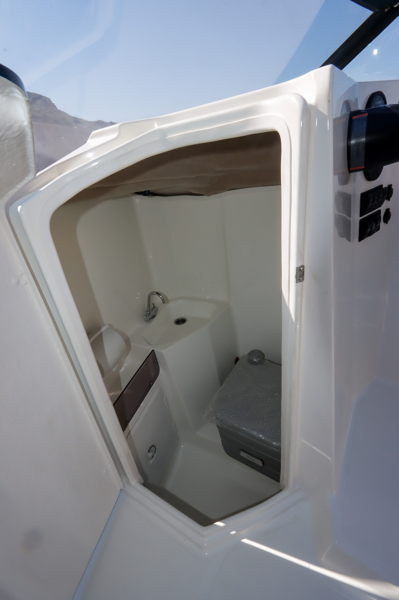 
								Texas 597 BOWRIDER full									