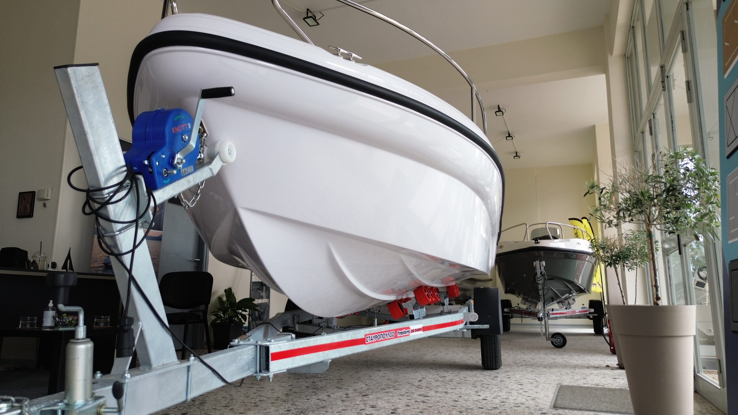 
								Ranieri Voyager 17 full									