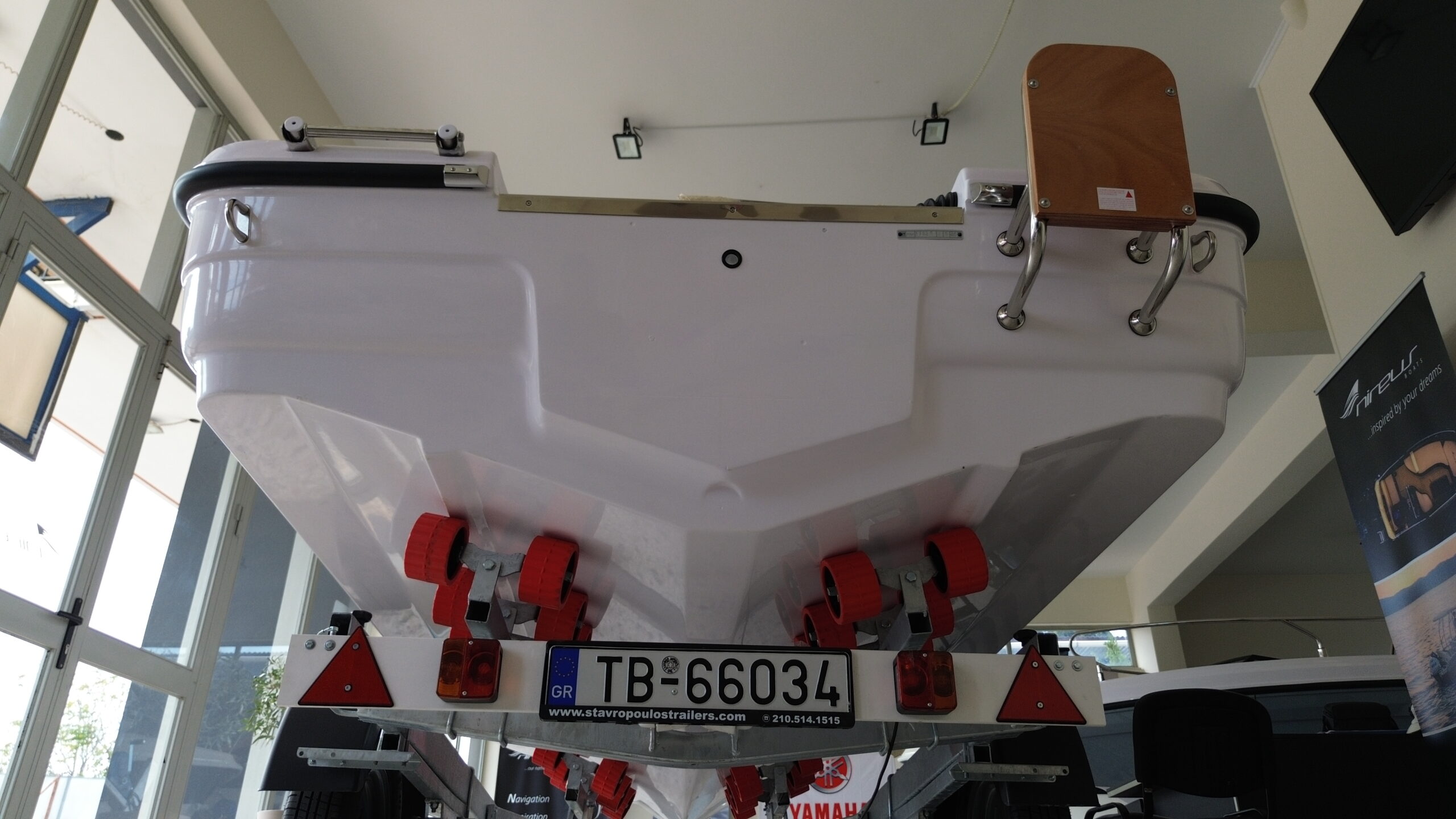 
								Ranieri Voyager 17 full									