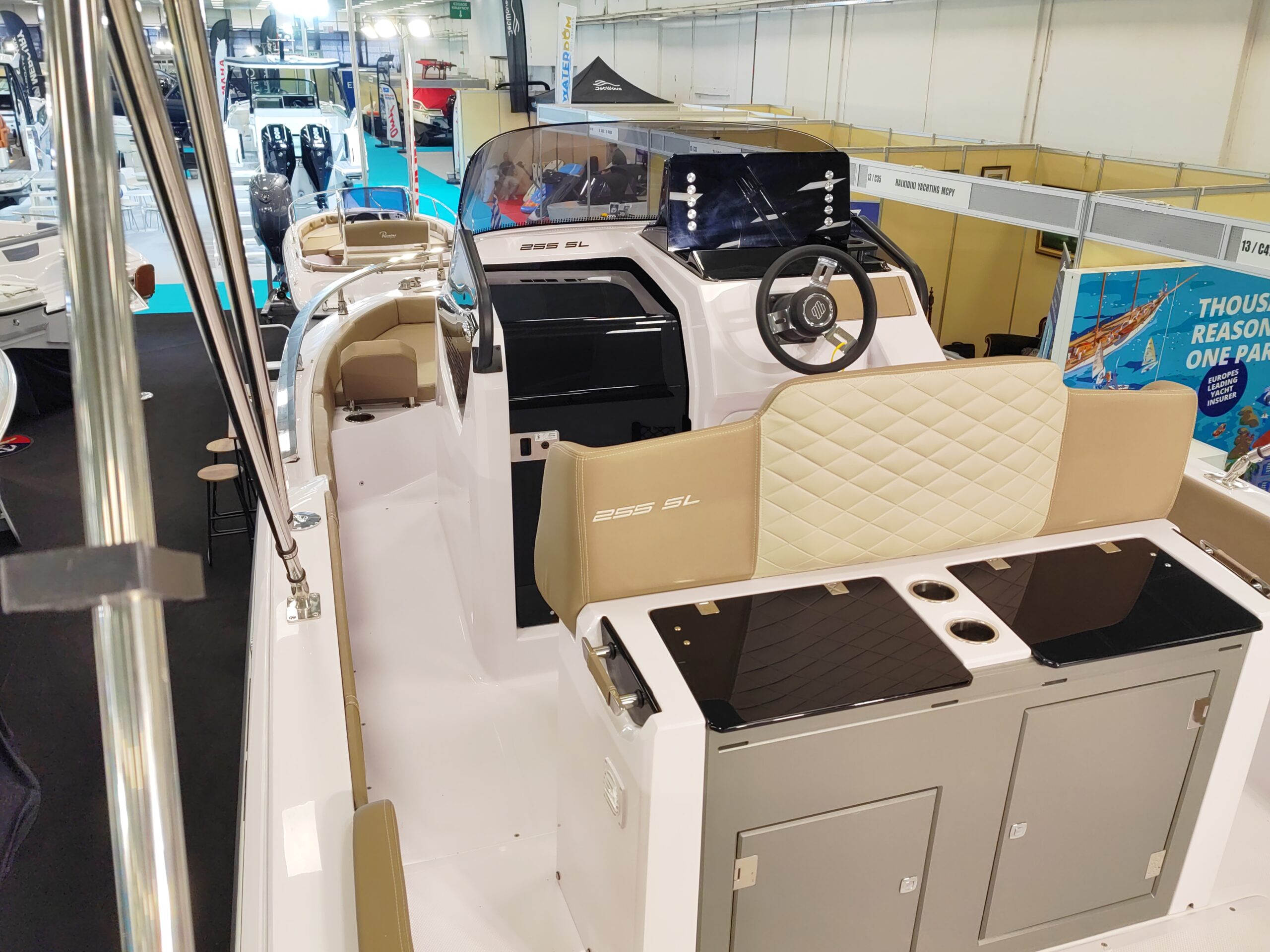 
								Ranieri 255 SL full									