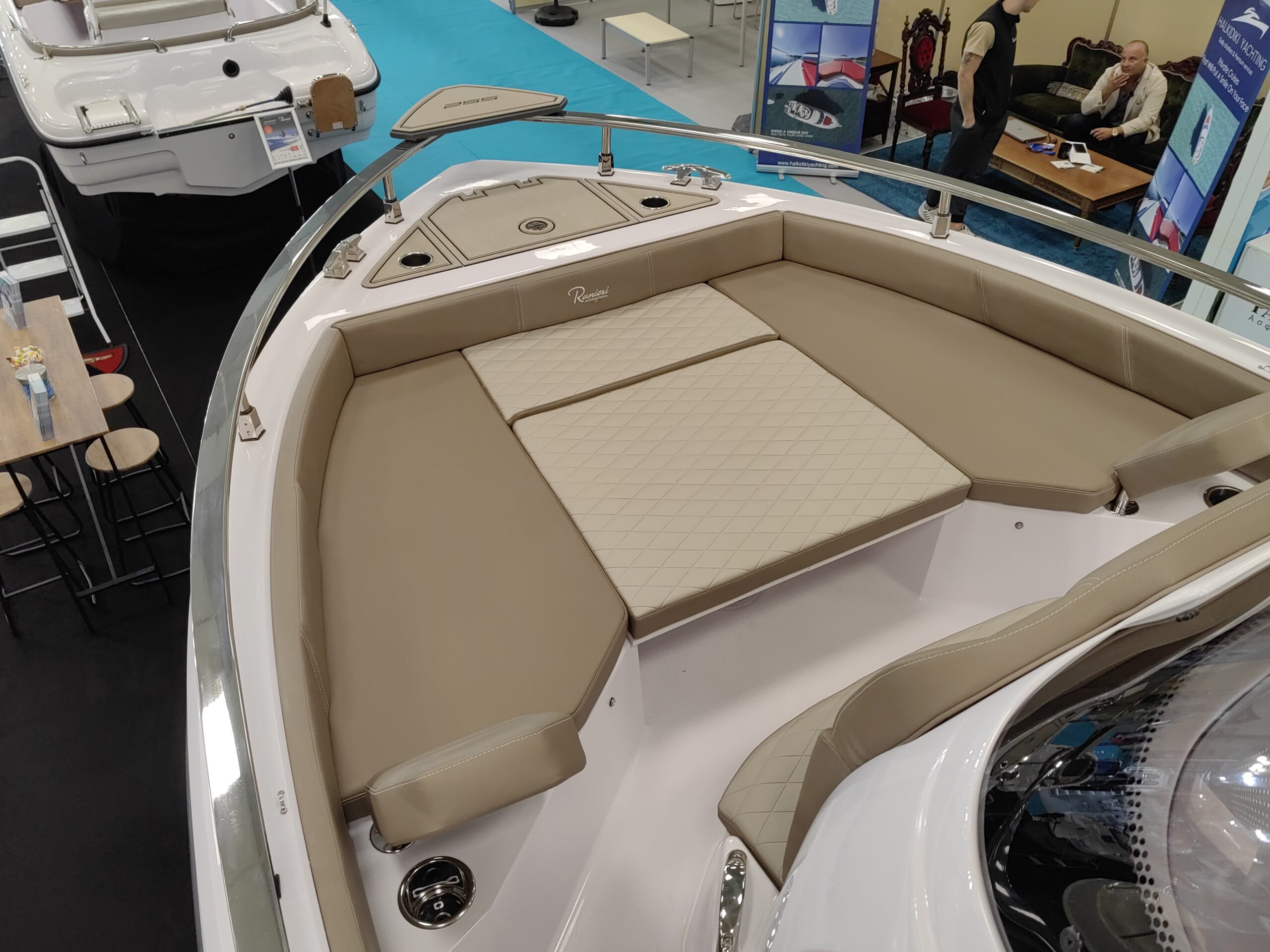 
								Ranieri 255 SL full									