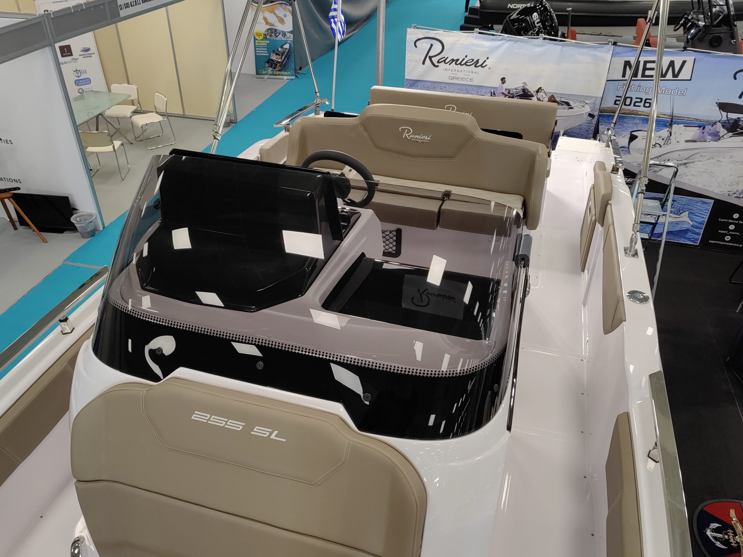 
								Ranieri 255 SL full									