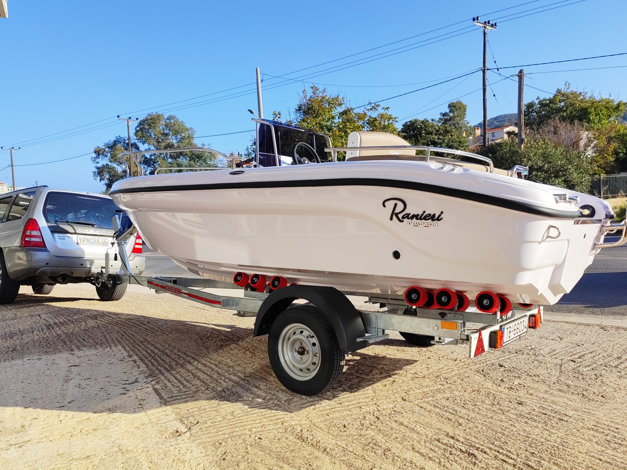 
								Ranieri Voyager 17 full									