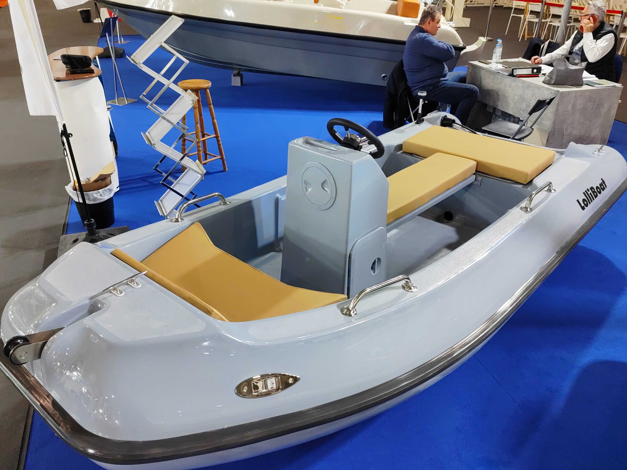 
								Lolliboat 350 full									
