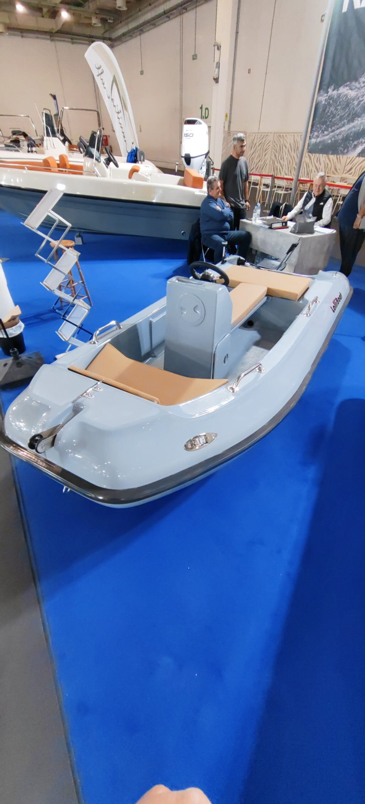 
								Lolliboat 350 full									